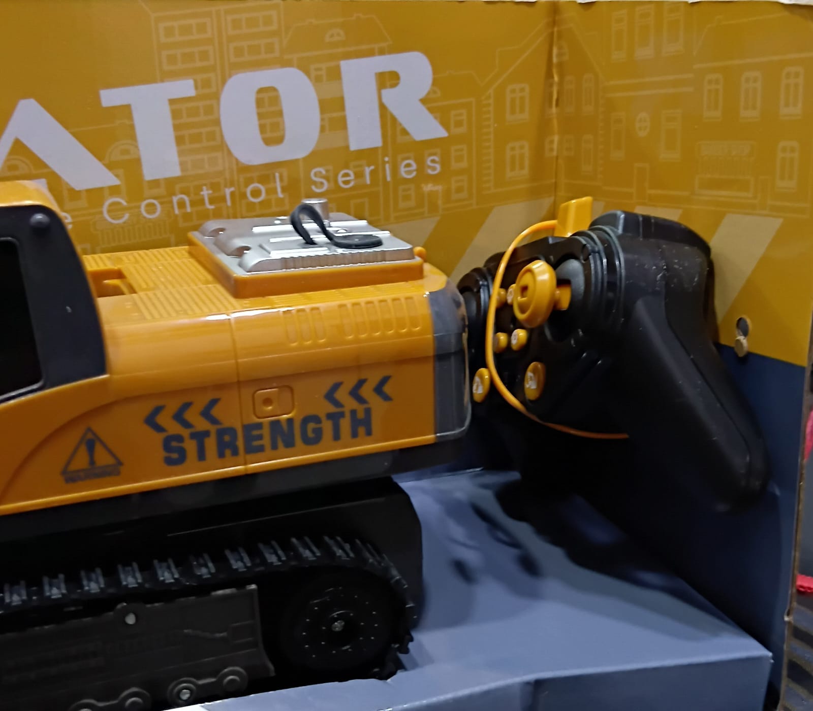RC EXCAVATOR 9995 2.4G 11CH OPTIONAL ALLOY680 DEGREE ROTATION (YELLOW)