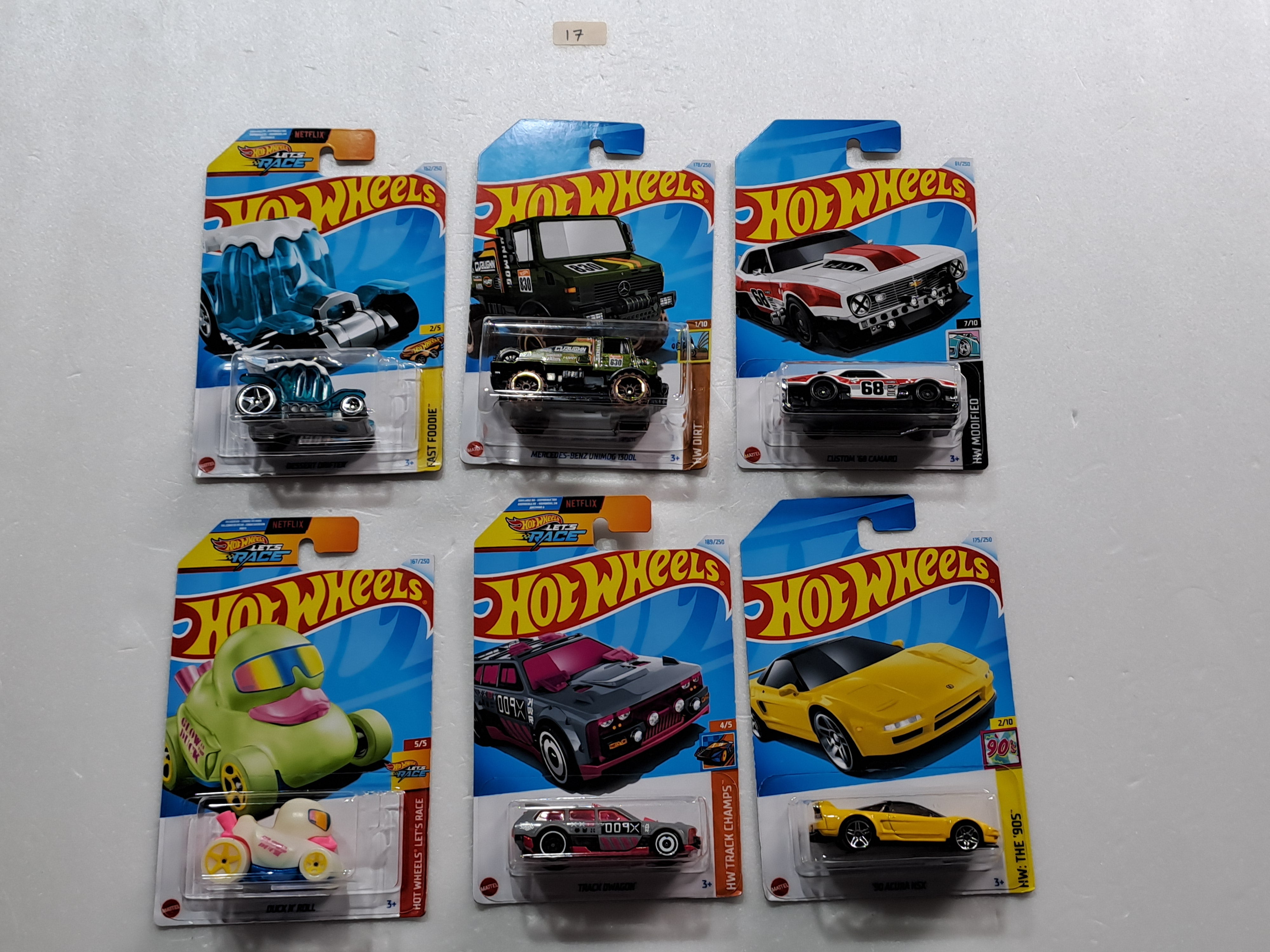 HOT WHEELS - CASE M- BASIC CAR ASSORTED (PACK OF 6 )-DIECAST