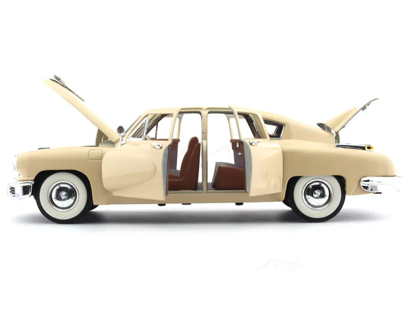 DIE CAST ROAD SIGNATURE 1948 TUCKER TORPEDO 1/18 SCALE CREAM NO:92268