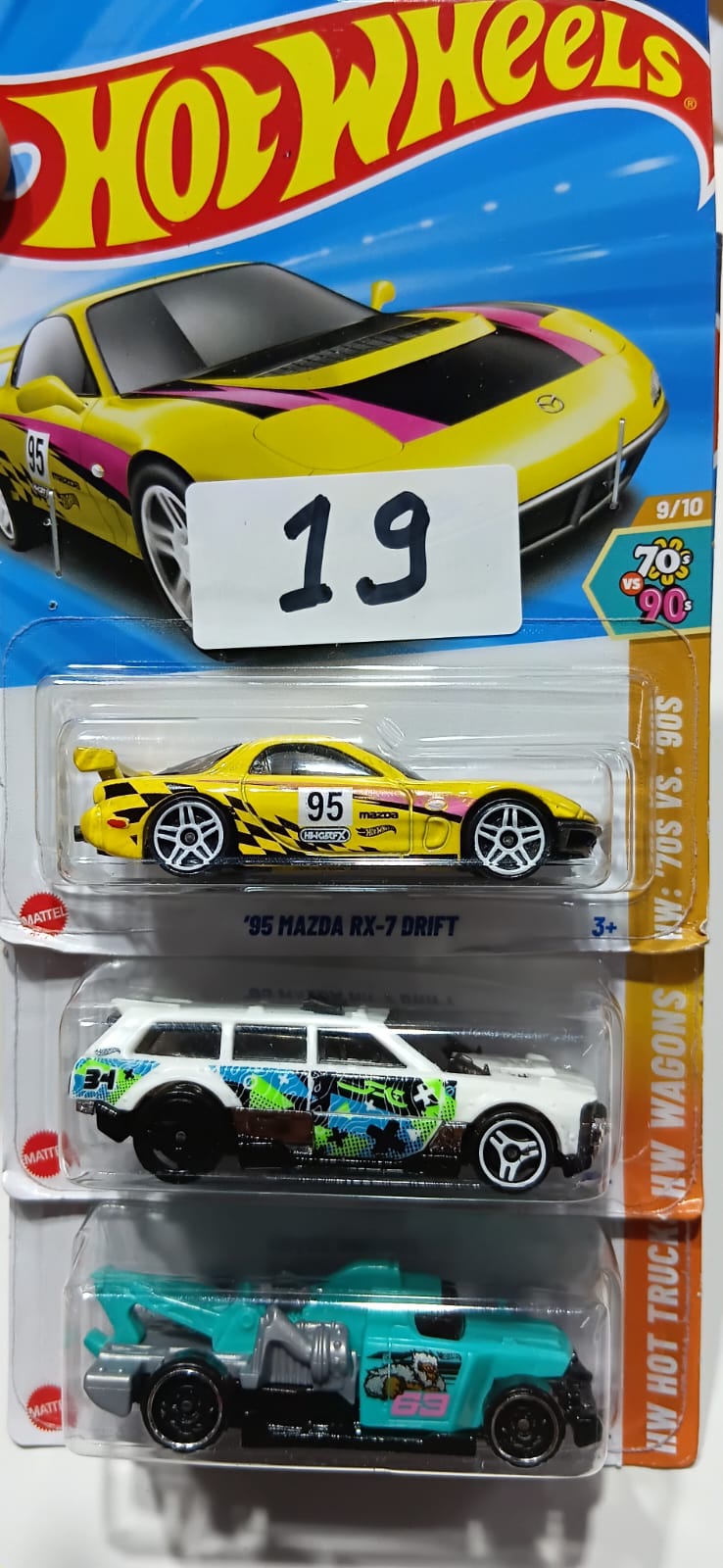 HOT WHEELS CASE-J MAINLINE (PACK OF 3) DIECAST