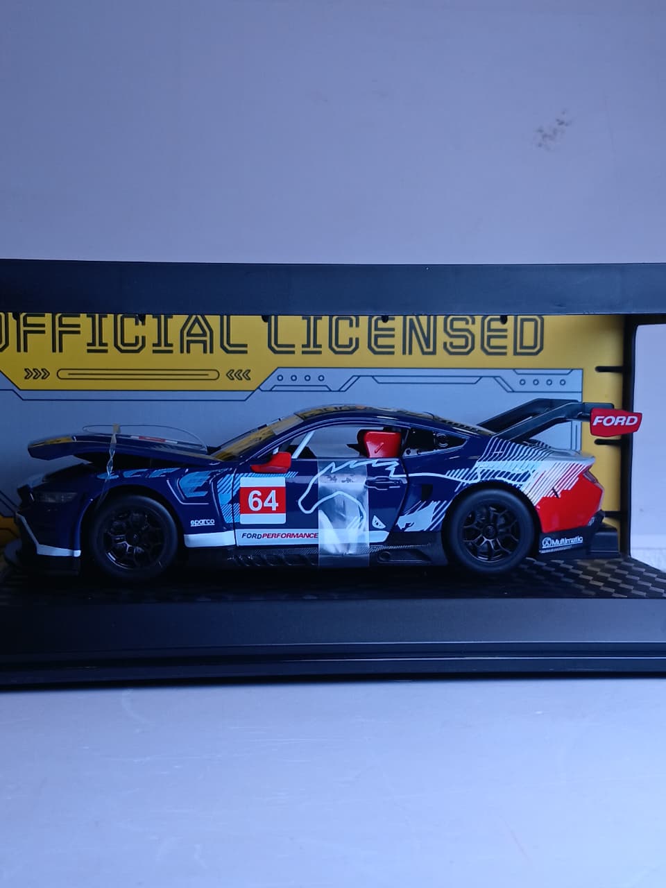 CCA FORD MUSTANG GT3 1:24  DIECAST SCALE MODEL 862293A BLUE