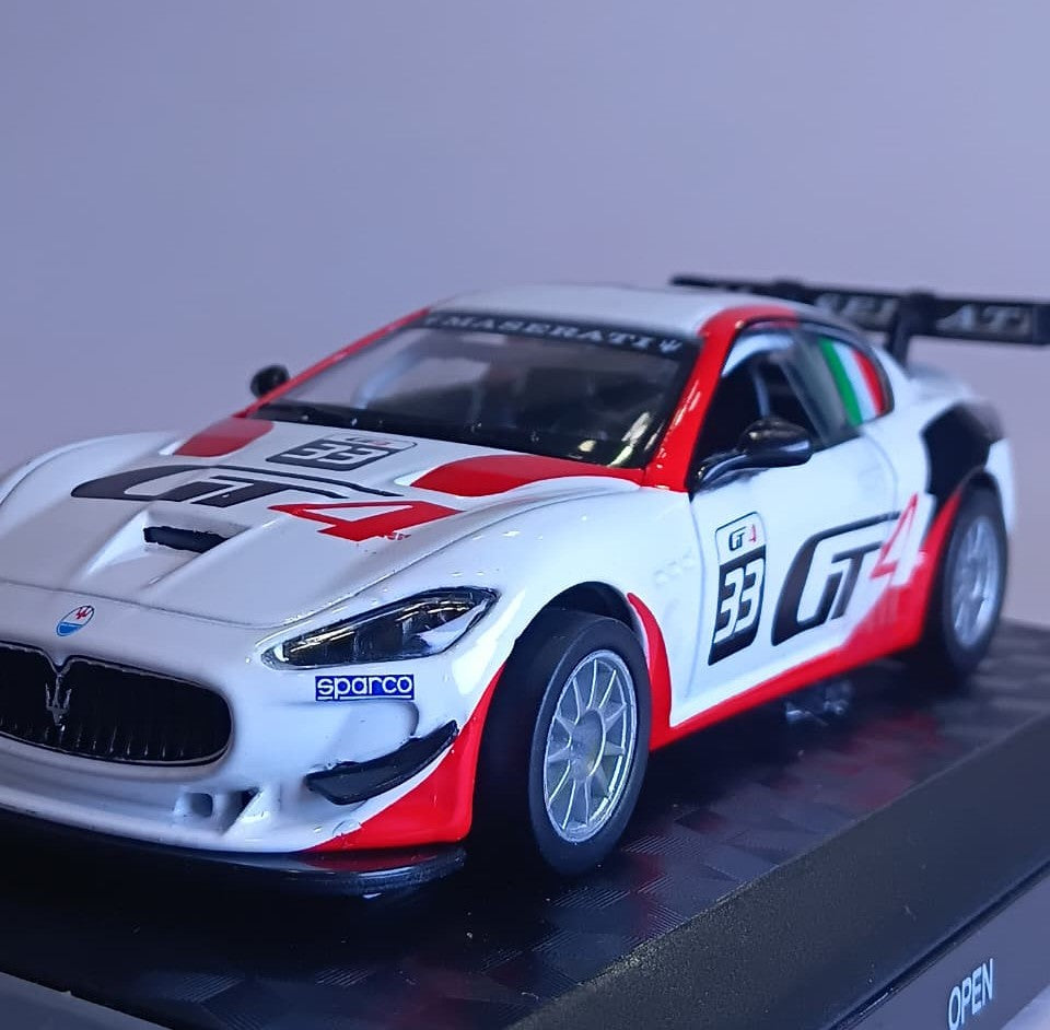 CCA MASERATI GRAN TURISMO MC GT4 1:32 DIECAST MODEL 88457 WHITE RED