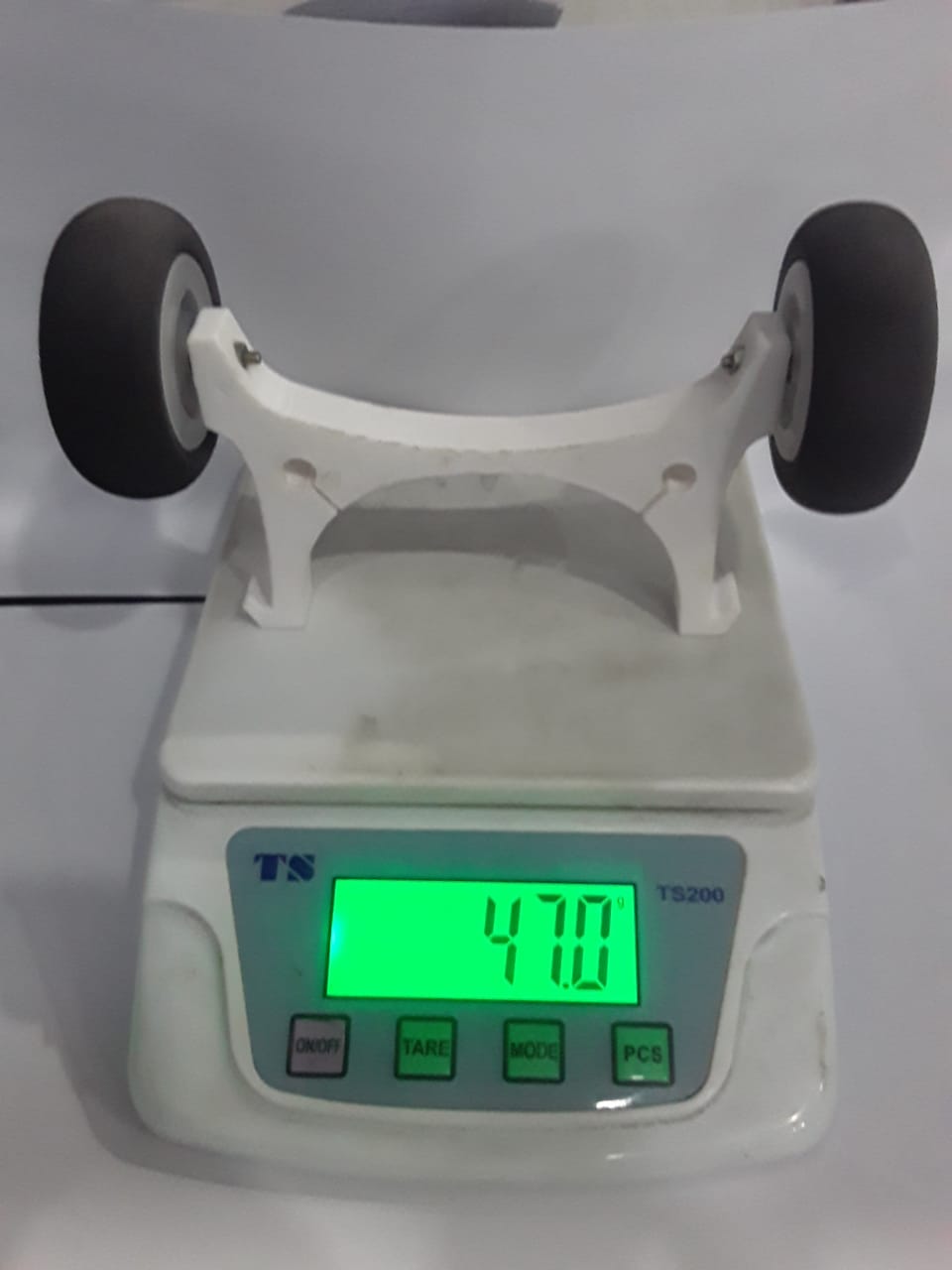LANDING GEAR FOR SKY SURFER