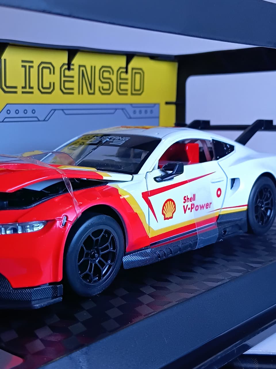 CCA FORD MUSTANG GT3 SHELL V POWER  1:24 DIECAST MODEL 862293E WHITE RED