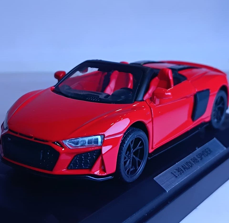CCA 1:39 AUDI R8 SPYDER DIECAST MODEL 67112C RED