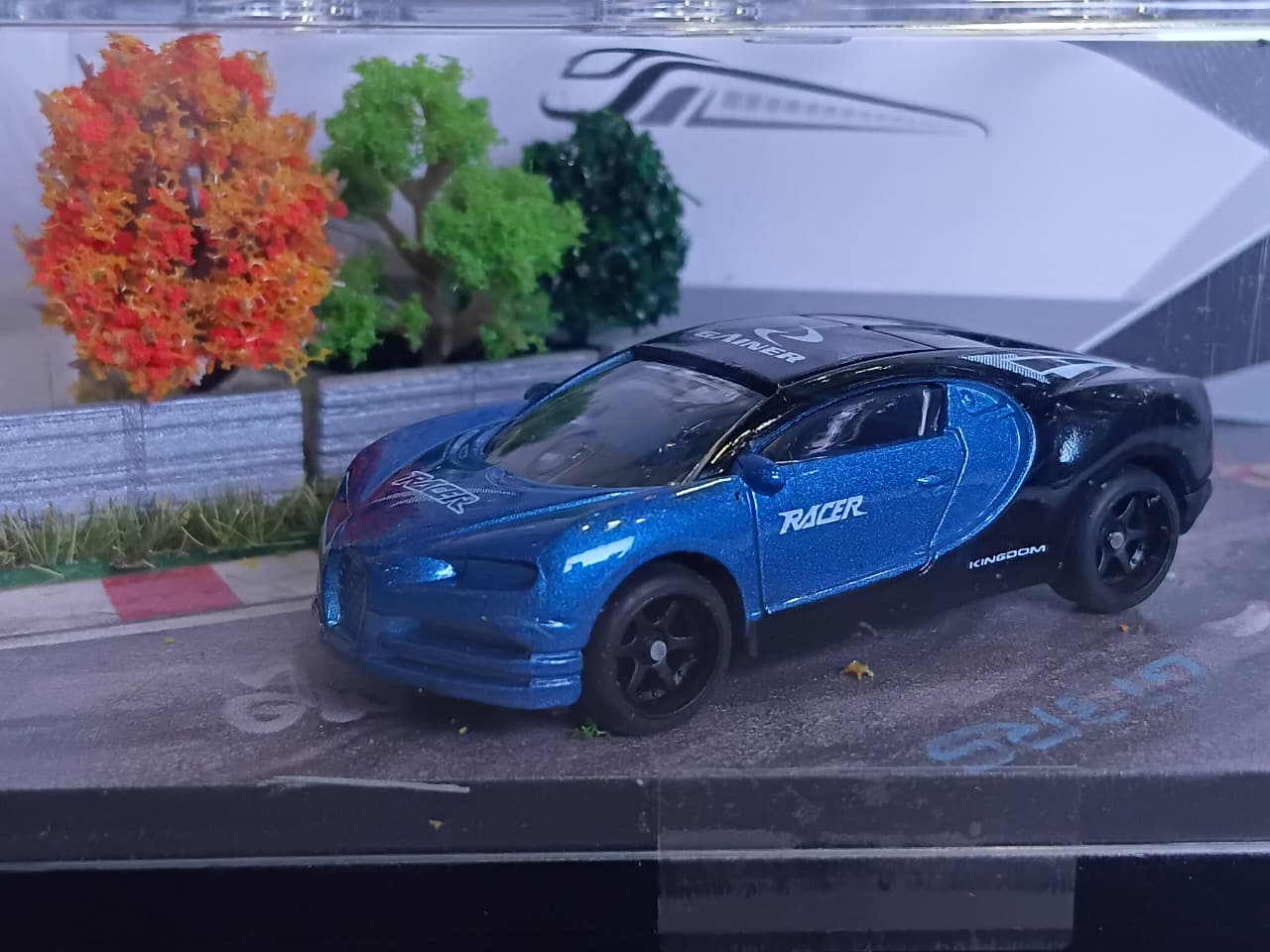DIORAMA BLUE SPORTS RACING CAR MINIATURE 1:64 SCALE 95577-30