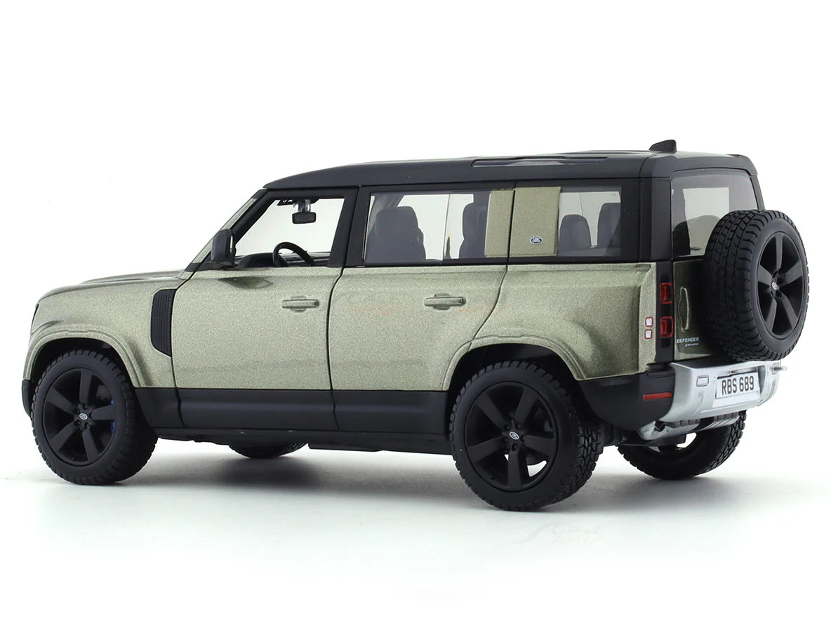 BBURAGO - 1/24 SCALE MODEL LAND ROVER DEFENDER 110 REPLICA MINIATURE SUV 2022 (GREEN) 18-91101GR
