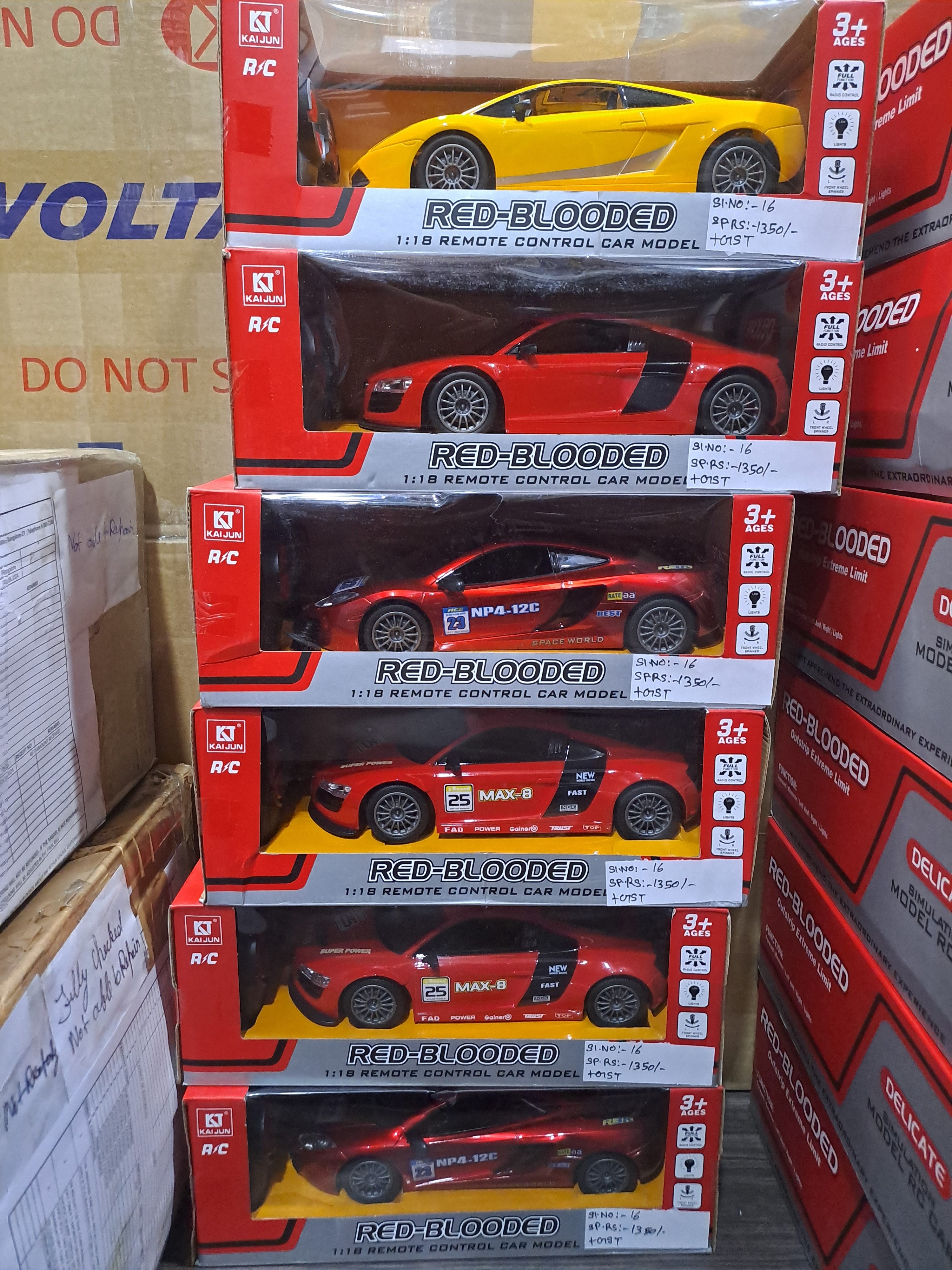 RED - BLOODED 1:18 REMOTE CONTROL CAR MODEL