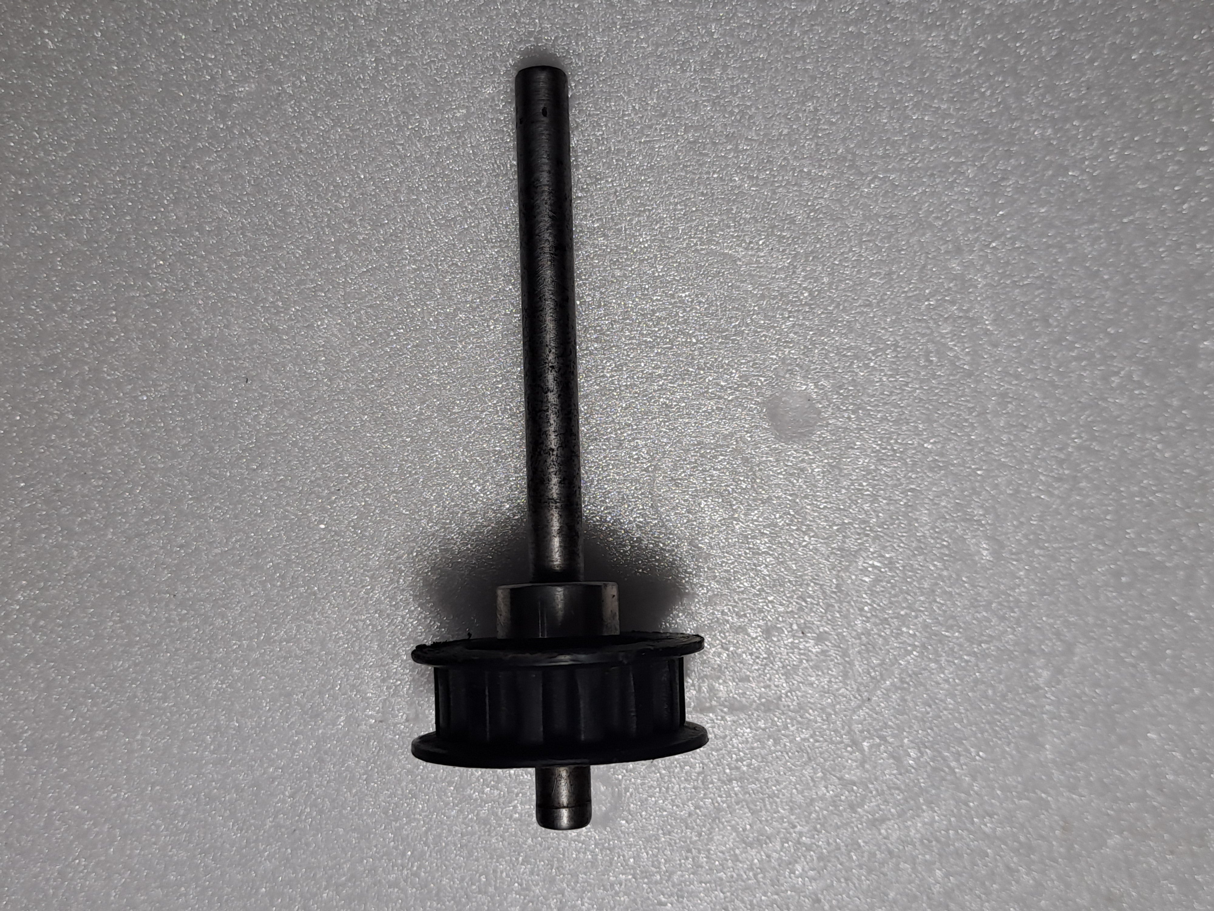 HIROBO SHUTTLE PLUS 0403-306,2500-003/TAIL ASSEMBLY PULLY SHAFT PRE-OWNED