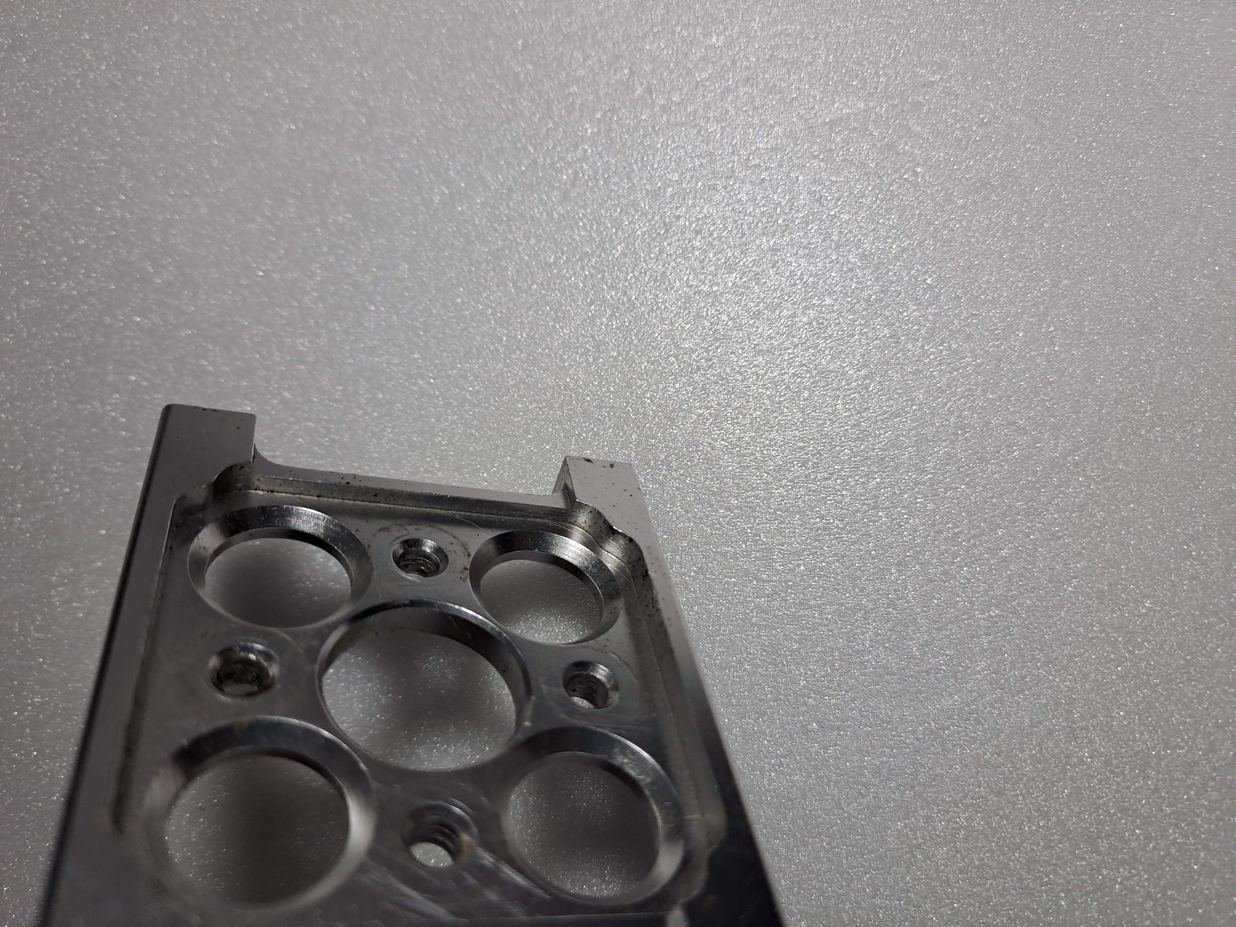 ALIGN 700(DFC) MOTOR MOUNT -PRE OWNED