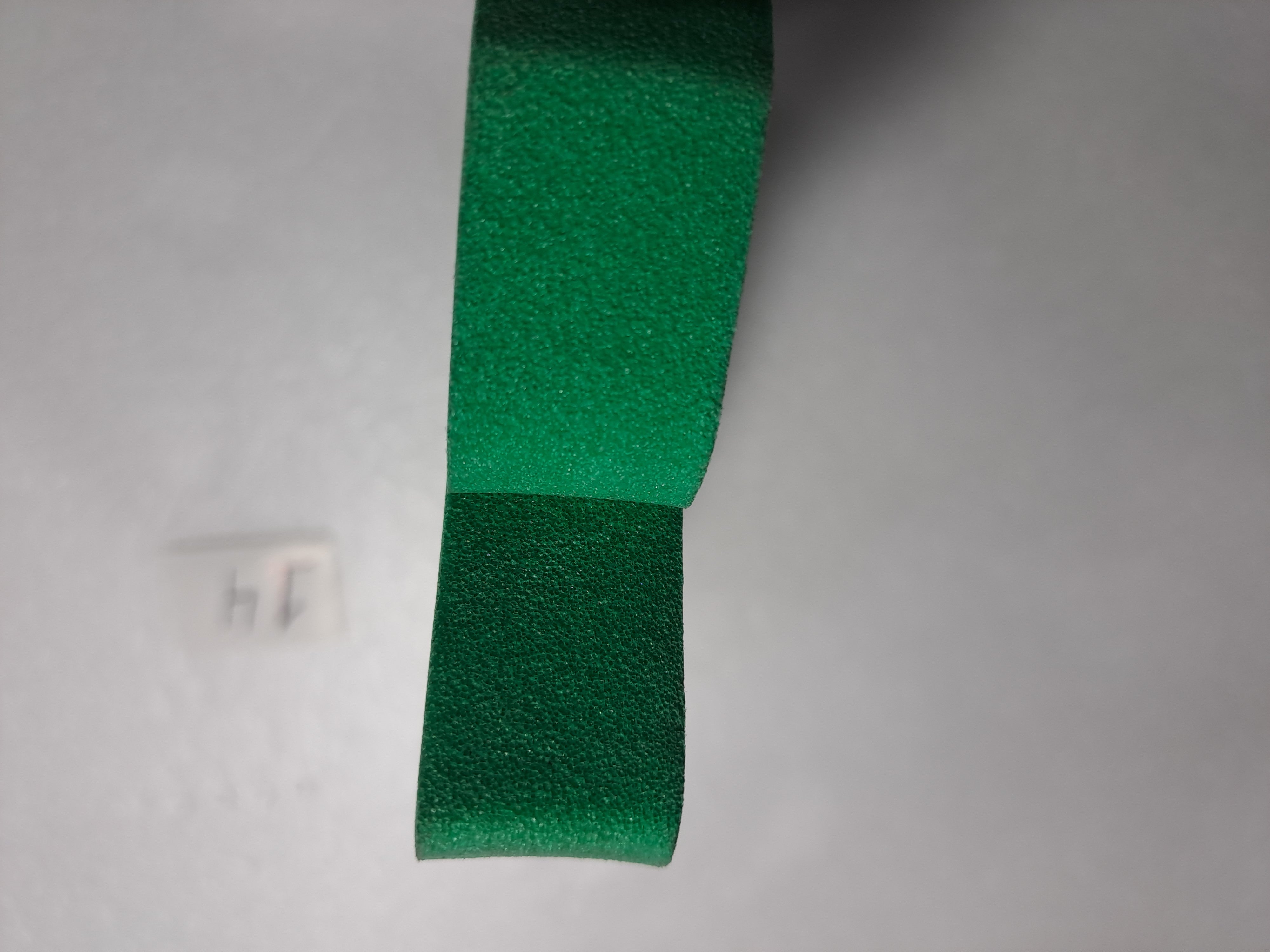 600 SIZE HELICOPTER BLADE HOLDER (GREEN) PRE OWNED QUALITY