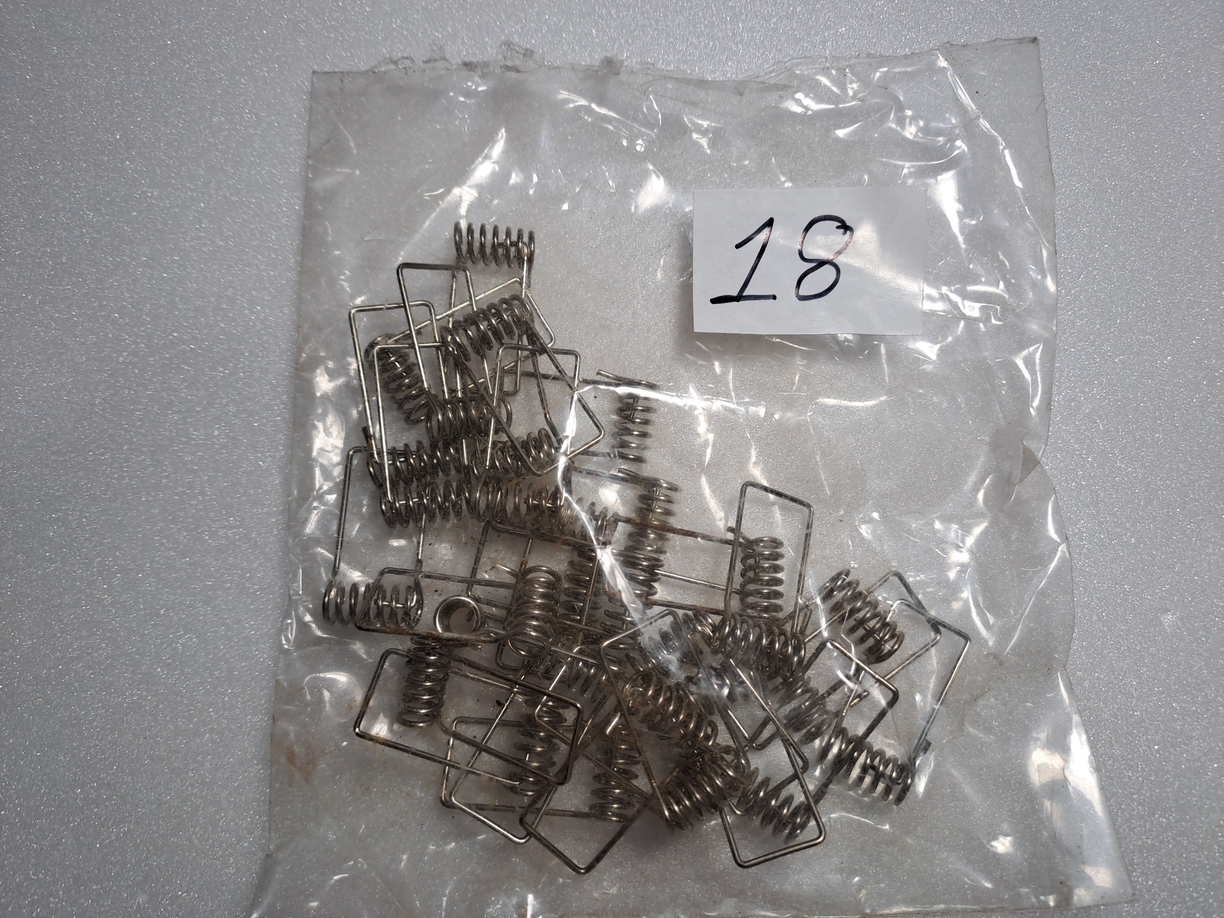 LED PANEL LIGHT SPRINGS CLIPS PACK OF 31 PRE OWNED QUALITY