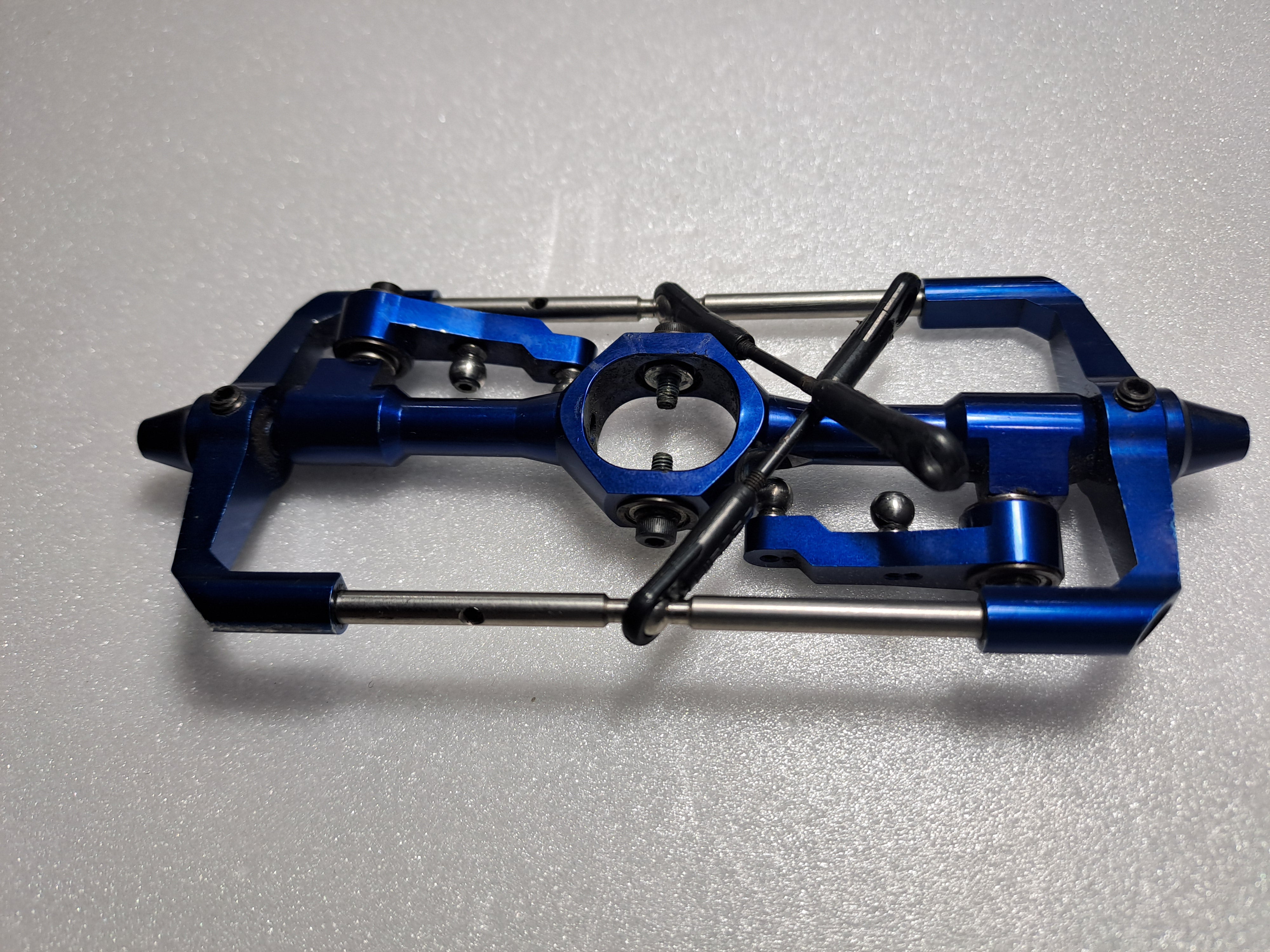HIROBO SCEADU EVOLUTION EX FLYBAR CAGE ASSEMLBY PART NO. 0412-209/0412-207/0412-208 PRE OWNED QUALITY