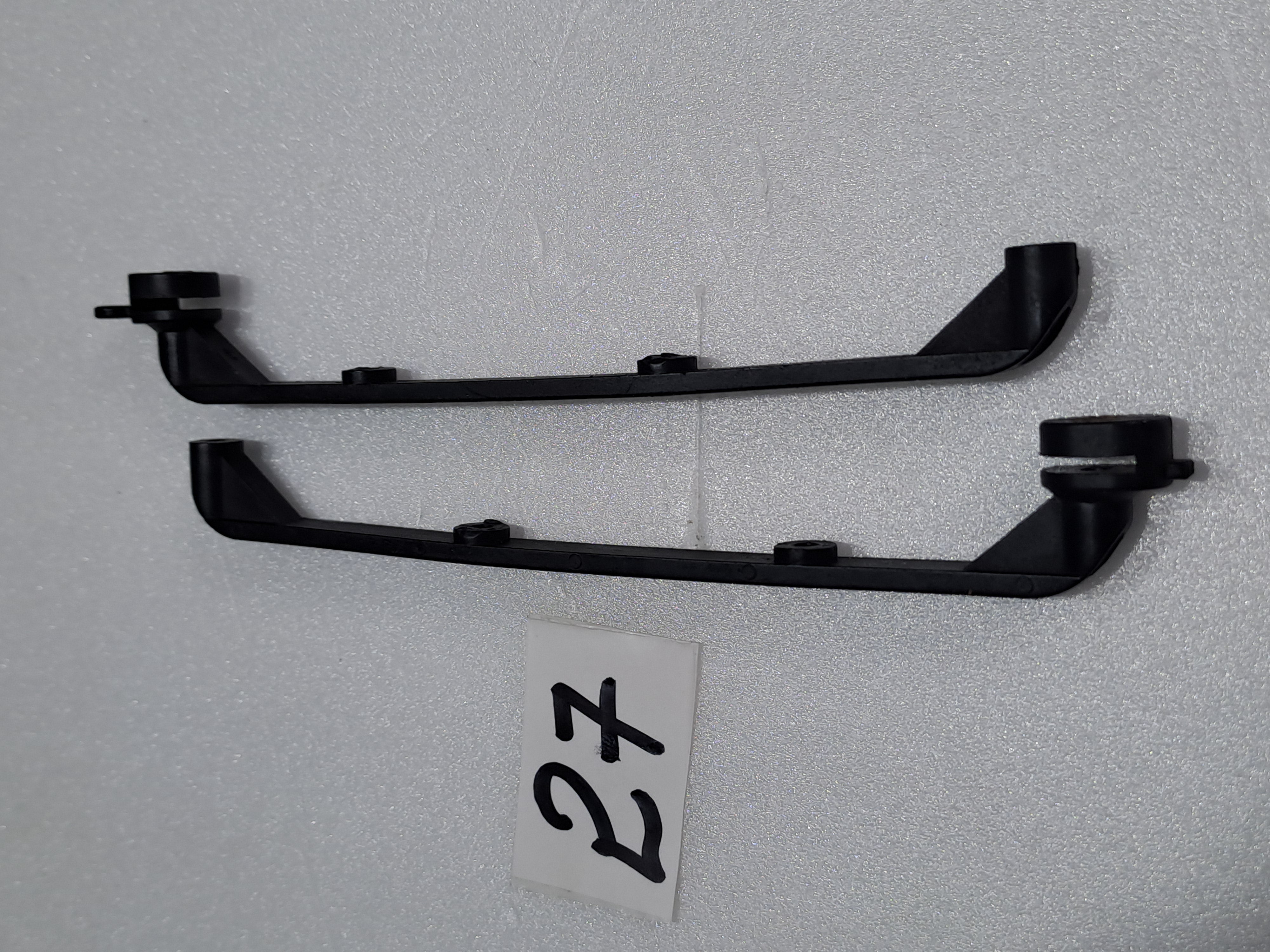 JR VIBE 50 NITRO HELICOPTER TANK STAY SET  PART NO.-996174 PRE OWNED QUALITY