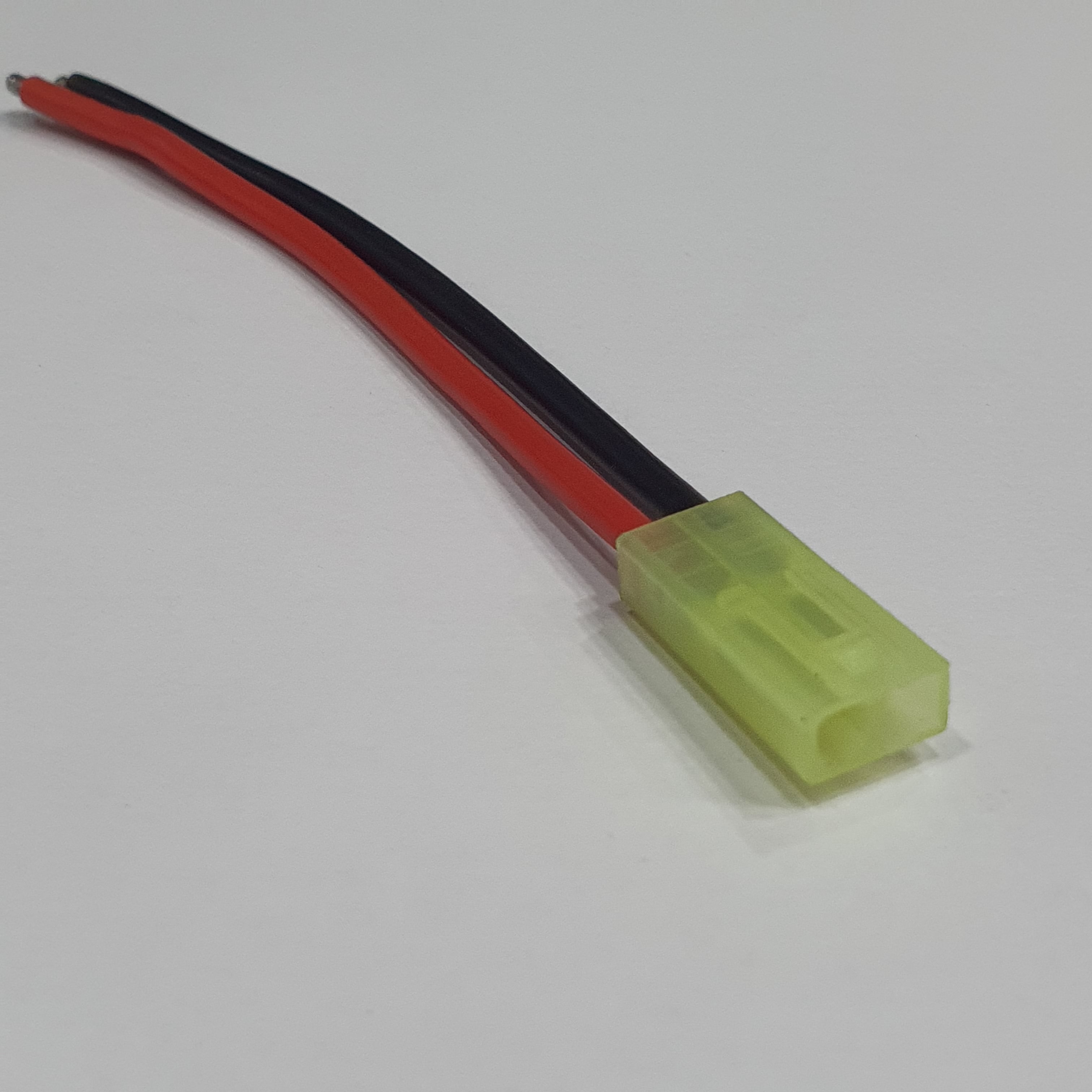 SMALL TAMIYA PLUG FEMALE