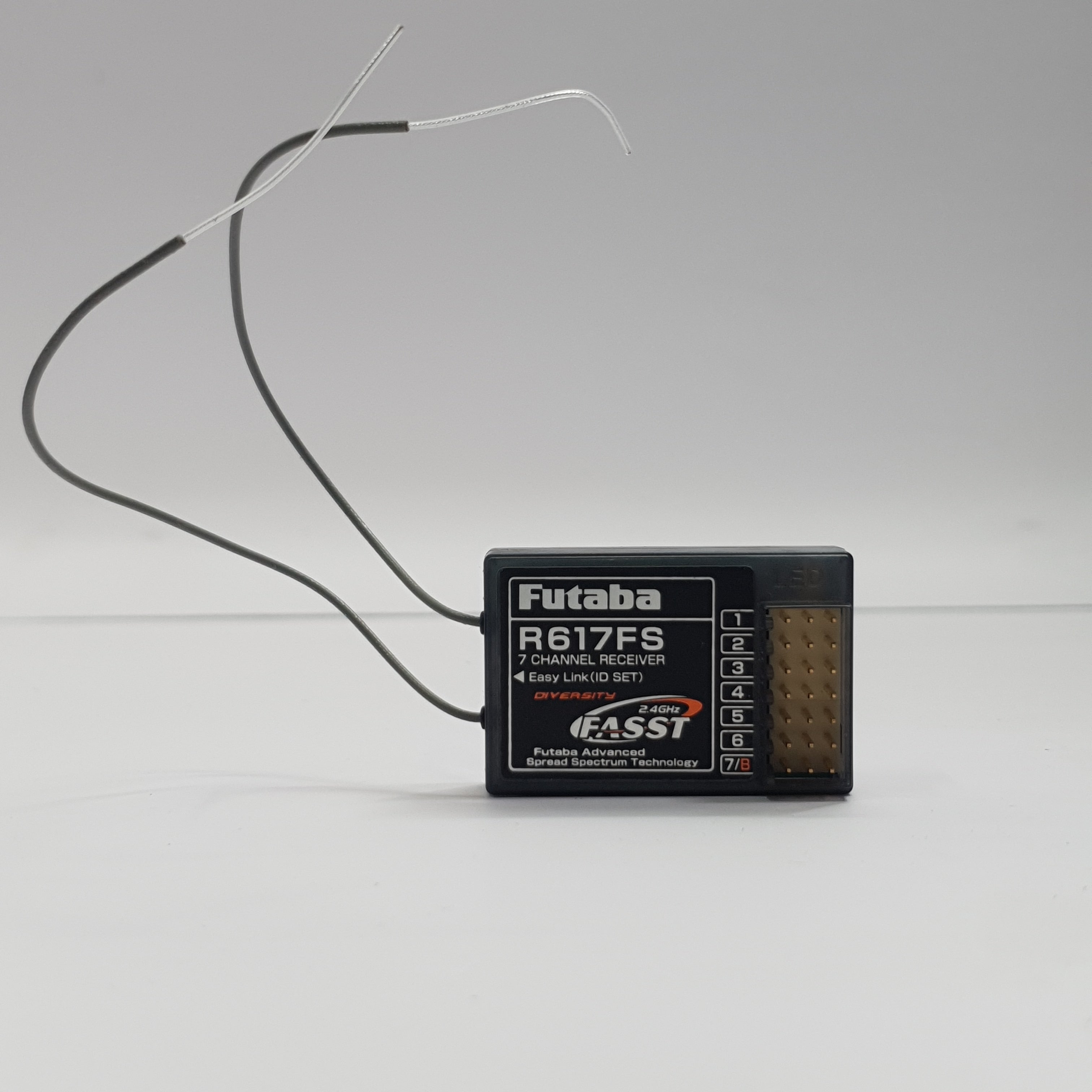 FUTABA TRANSMITTER T6EX WITH R617FS 7CH RECEIVER QUALITY PRE-OWNED