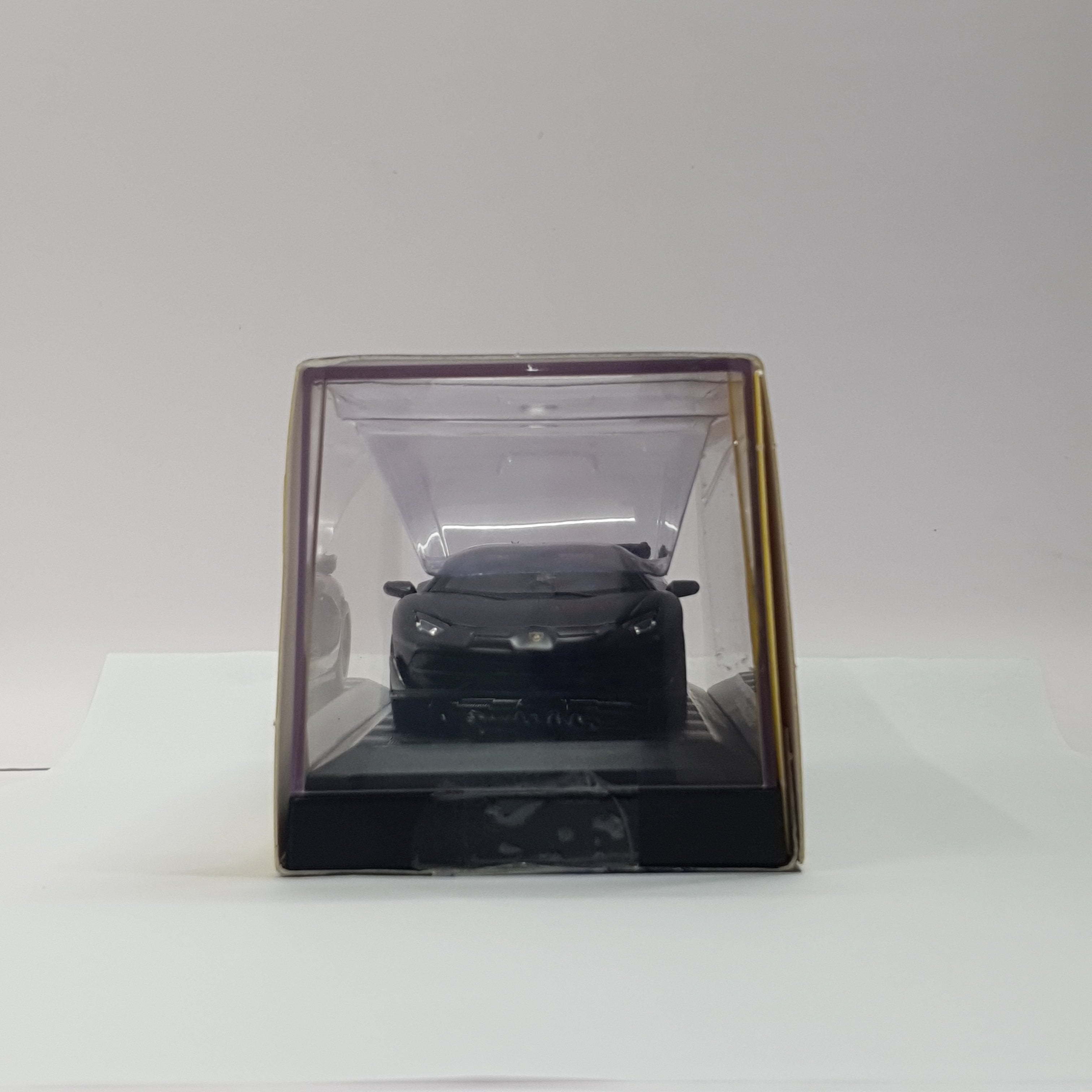 CCA LAMBORGHINI AVENTADOR SVJ 1:43 SCALE (BLACK)
