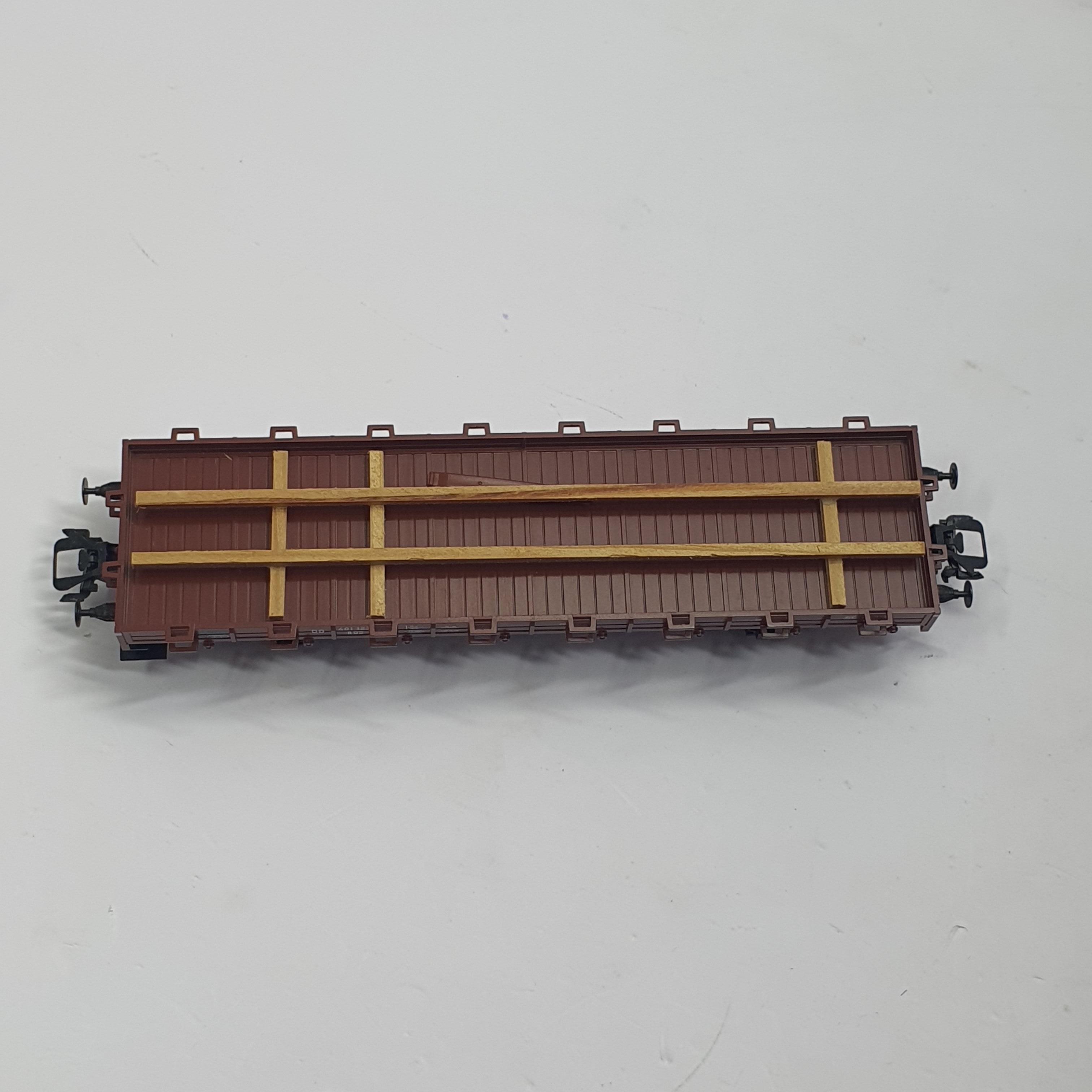 MARKLIN H0 46361 1/87 SCALE  DB R02 STAKE CAR WITH MAN F8 FLATBED TRUCK LOAD