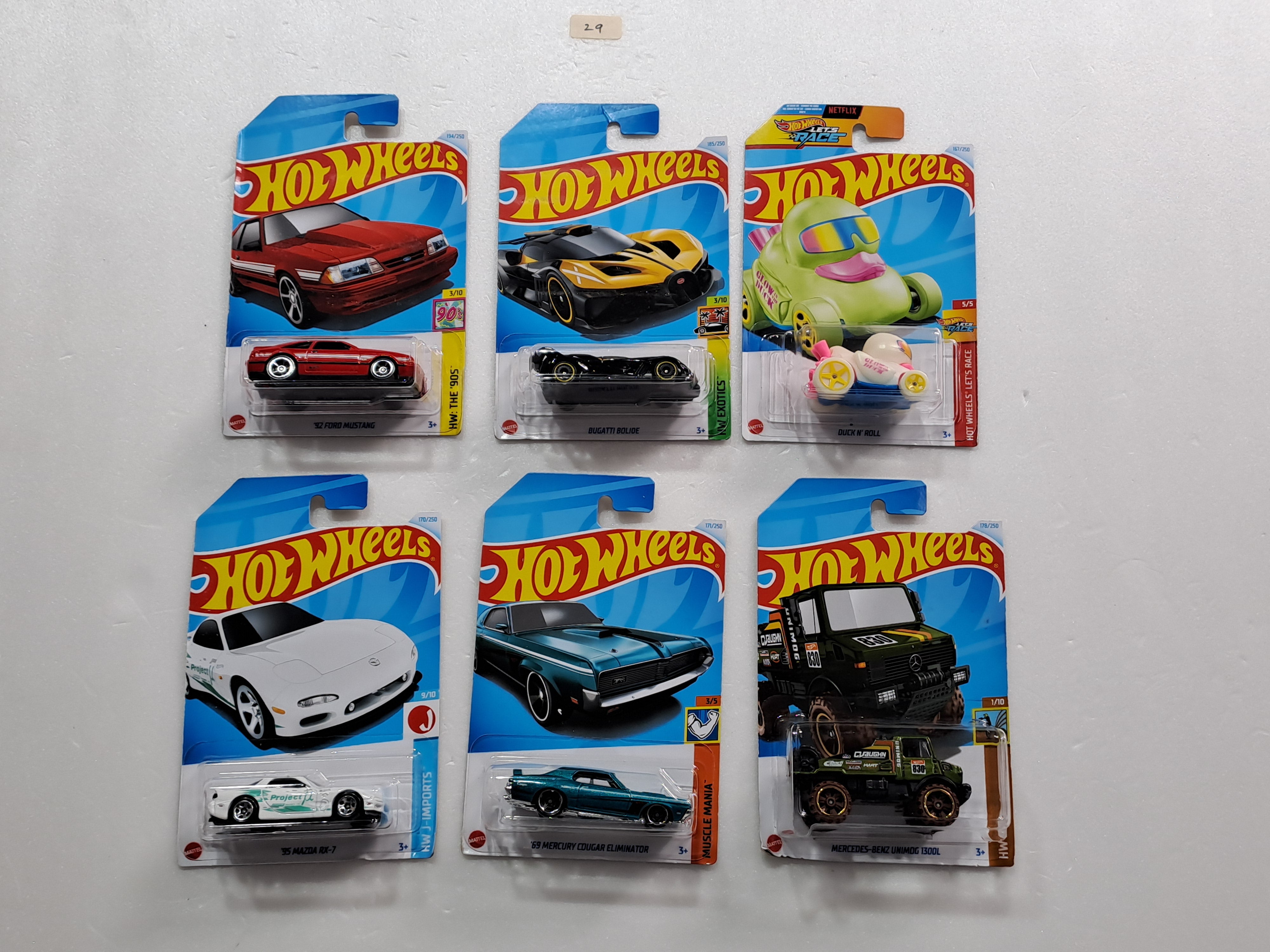 HOT WHEELS - CASE M- BASIC CAR ASSORTED (PACK OF 6 )-DIECAST