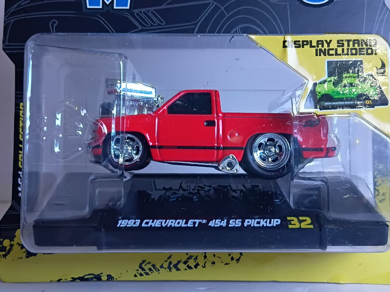 MAISTO MUSSCLE MACHINE RED 1/64 SCALE SERIES 6 1993 CHEVROLET 454 SS PICKUP (MODEL 32) CODE 15526
