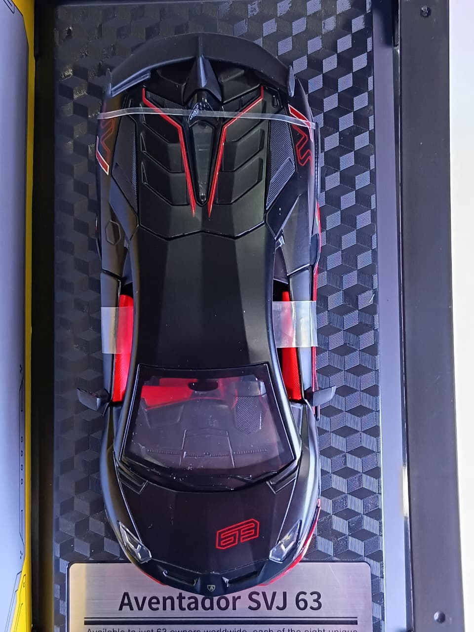 CCA LAMBORGHINI AVENTADOR SVJ 63 1/24 SCALE BLACK 68269K