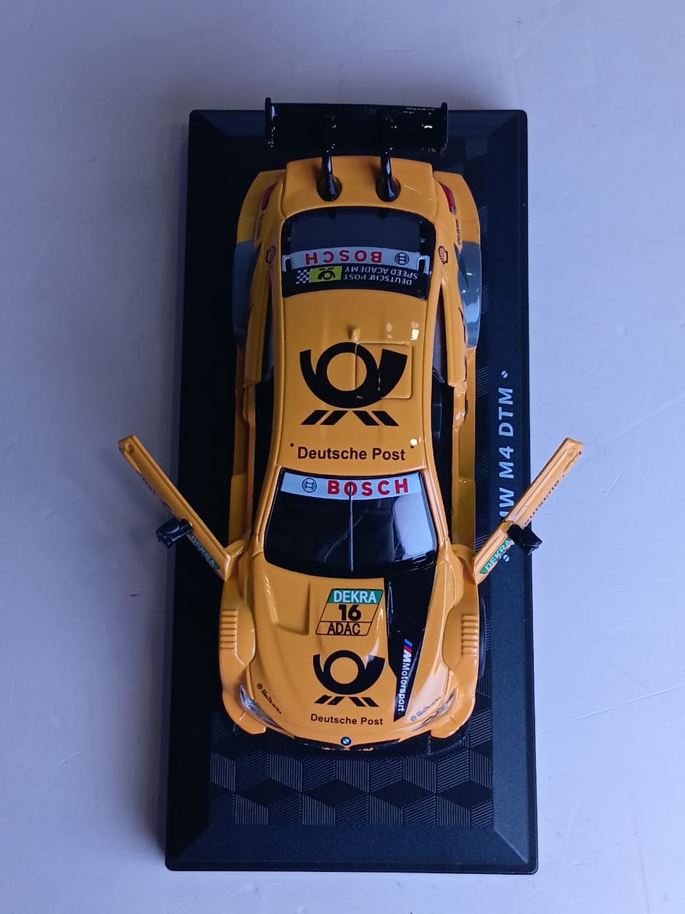 CCA 1:44 BMW M4 DTM DIECAST MODEL 67080A CAR YELLOW