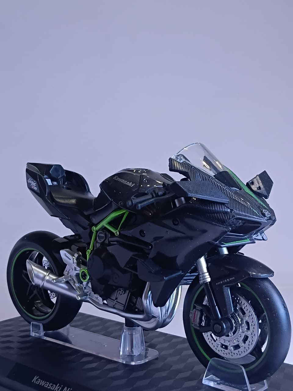 CCA 1:12 KAWASAKI NINJA H2R DIE-CAST BIKE MODEL 31496 BLACK