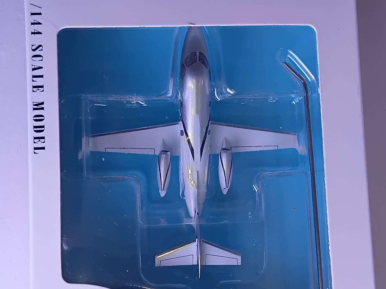 HONDAJET 1/144 SCALE METAL DIECAST PLANE SILVER AND WHITE
