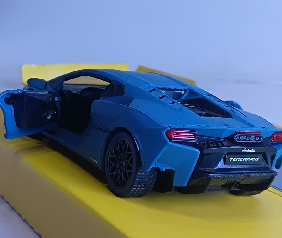 CCA LAMBORGHINI TEMERARIO 1:32 DIECAST MODEL 881754 PURPLE