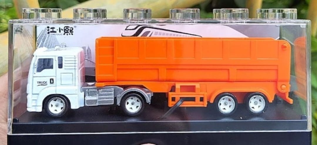 DIECAST MODEL 1/64 TRUCKS