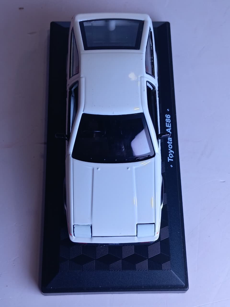 CCA 1:37 TOYOTA AE86 DIECAST MODEL 67137A CAR WHITE