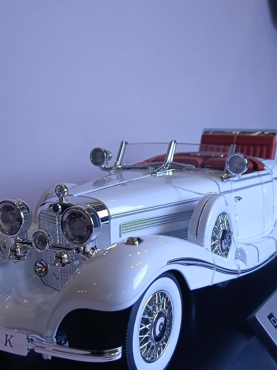 1:18 ALLOY CAR 500K K1-08-A DIE-CAST MODEL WHITE