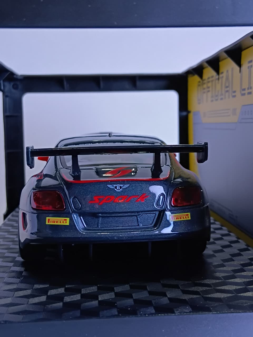 CCA BENTLEY CONTINENTAL GT3 1/24 SCALE GREY 68267