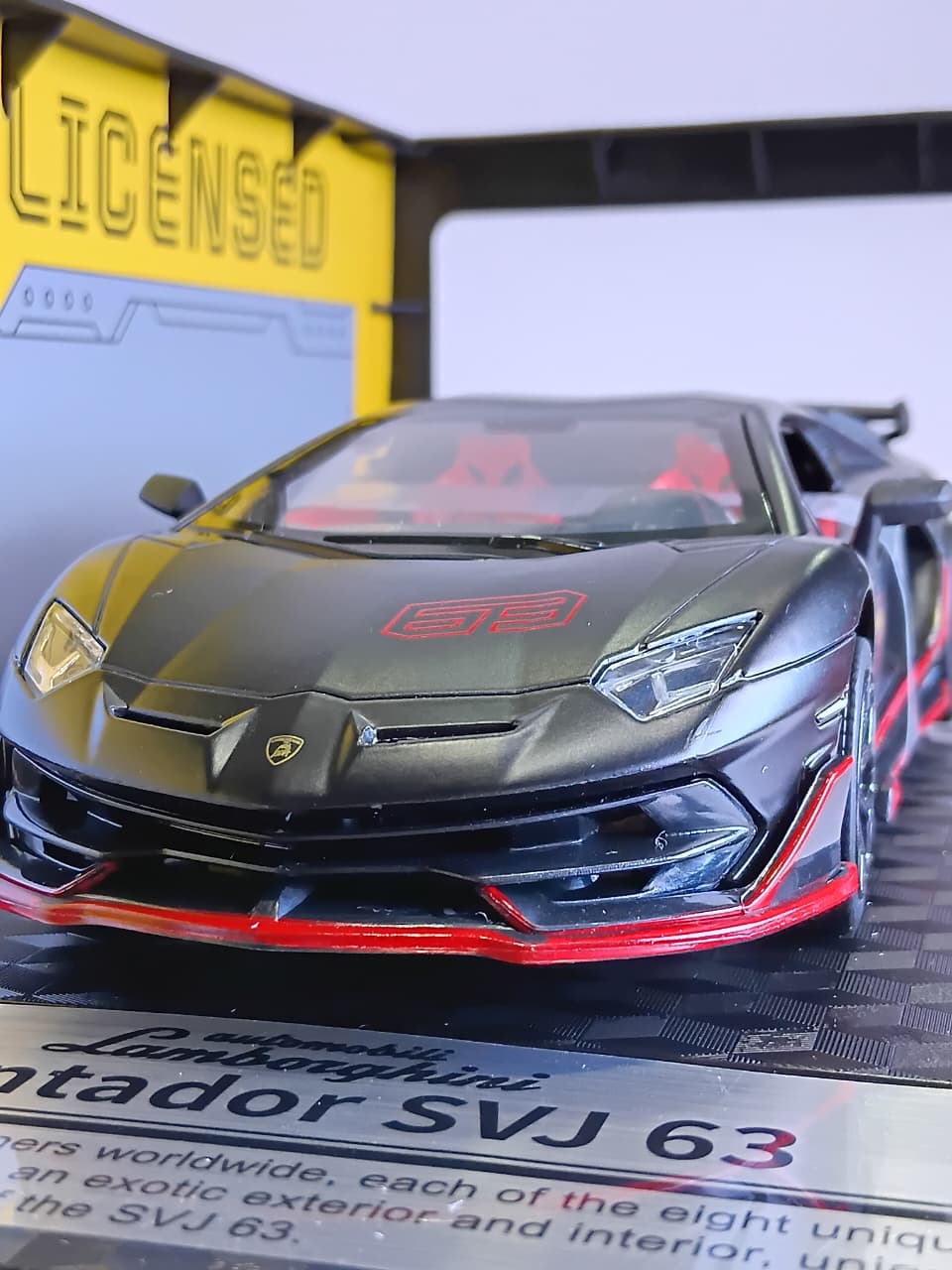 CCA LAMBORGHINI AVENTADOR SVJ 63 1/24 SCALE BLACK 68269K