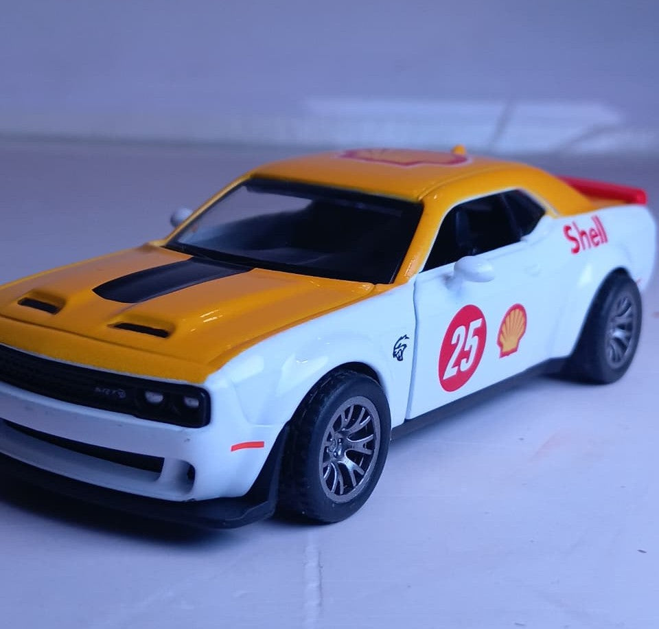 CCA 1:44 2022 DODGE CHALLENGER SRT JAILBREAK DIECAST MODEL 67143E CAR YELLOW/WHITE