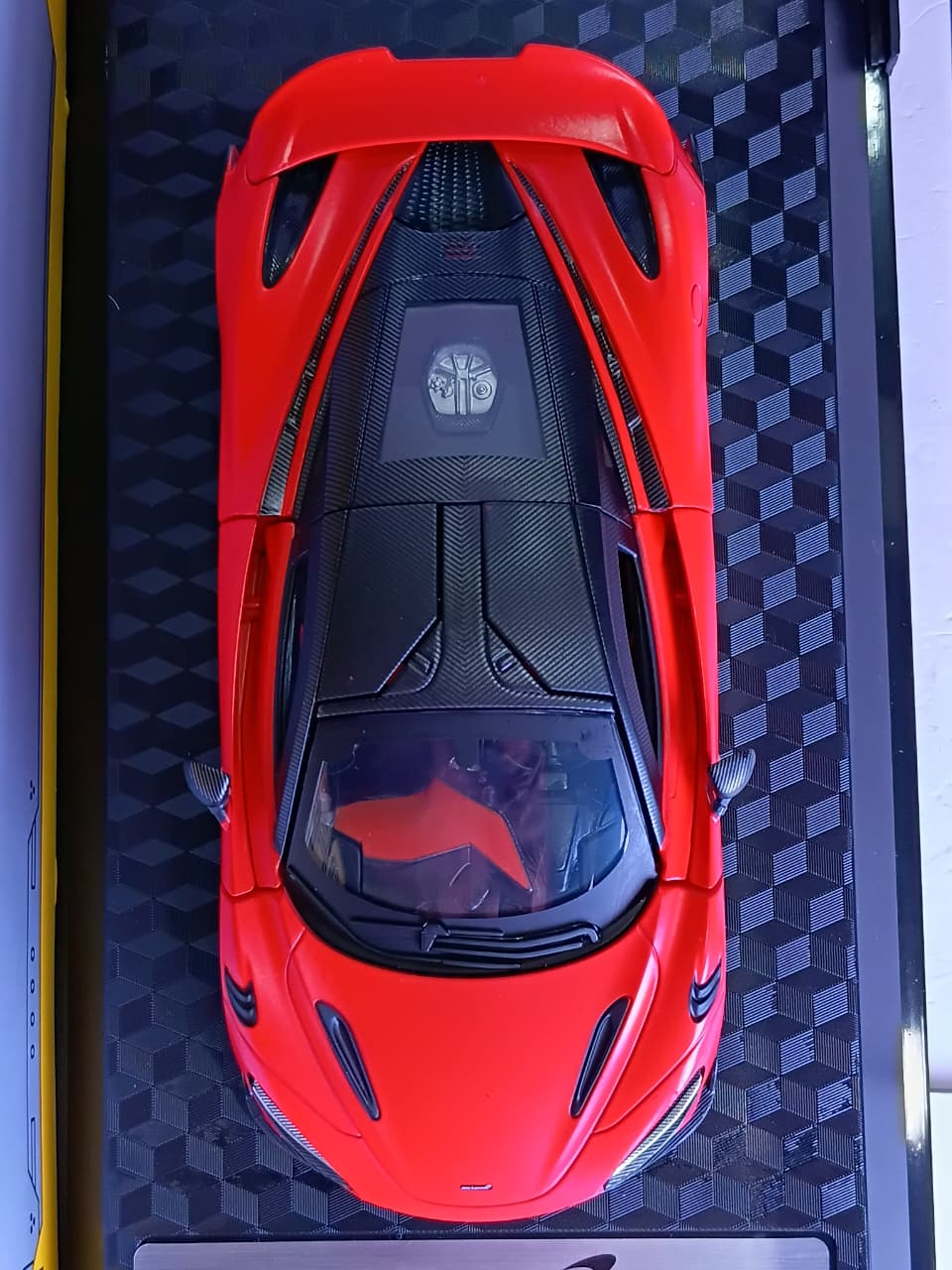 CCA MCLAREN 765 LT 1/24 SCALE ORANGE & BLACK 68281K