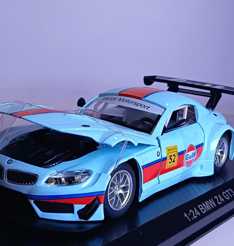 CCA GULF BMW Z4 GT3 1:24 DIECAST MODEL 68299T WHITE ORANGE