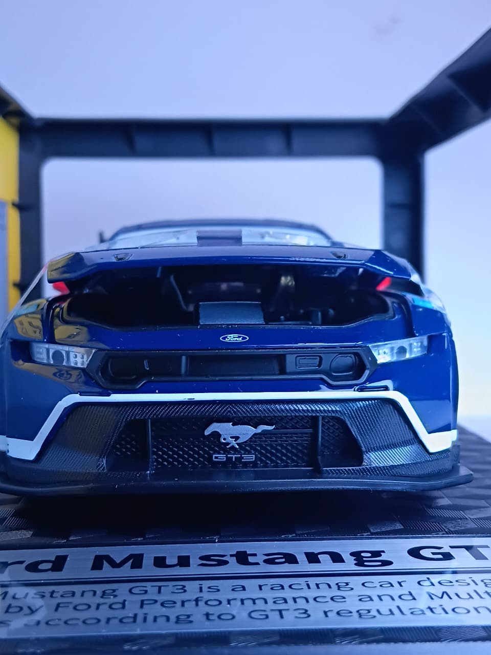 CCA FORD MUSTANG GT3 1:24  DIECAST SCALE MODEL 862293A BLUE