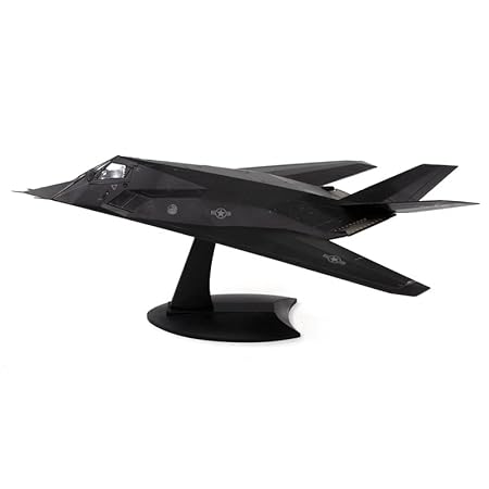DIE CAST AIRPLANE MODEL F-117 NIGHTHAWK 1:72 SCALE