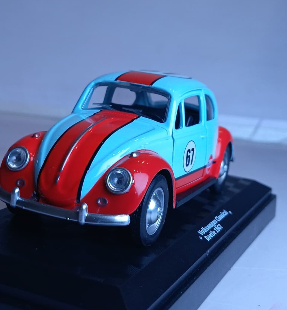 CCA GULF 1:36 VOLKSWAGEN CLASSICAL BEETLE 1967 DIECAST MODEL 67053F CAR SKY BLUE/ORANGE