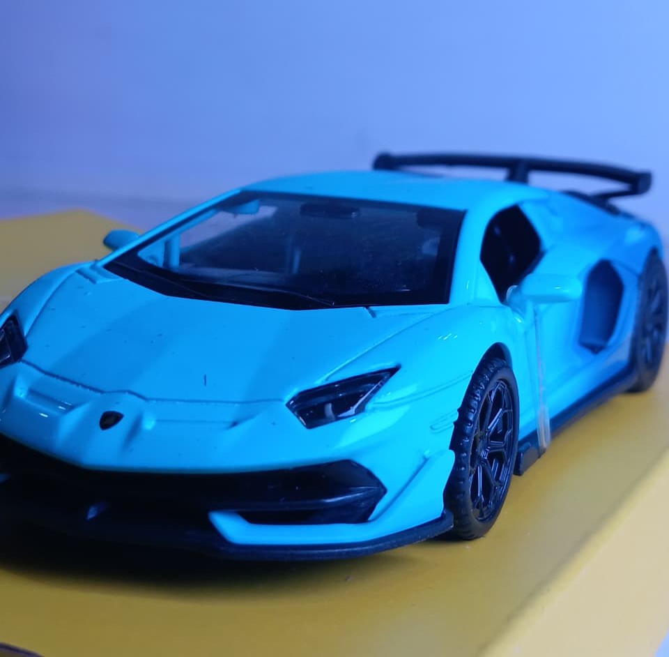 CCA LAMBORGHINI AVENTADOR SVJ 1/36 12005 SKY BLUE & BLUE DIECAST MODEL