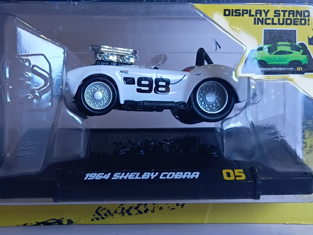 MUSCLE MACHINES 1964 SHELBY COBRA WHITE 1/64 SCALE METAL DIECAST MODEL 05 CODE 15526
