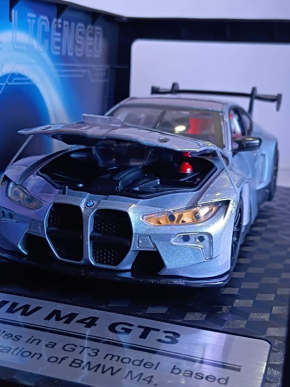 BMW M4 GT3 CCA 1:24 DIECAST MODLE 862277H GRAY