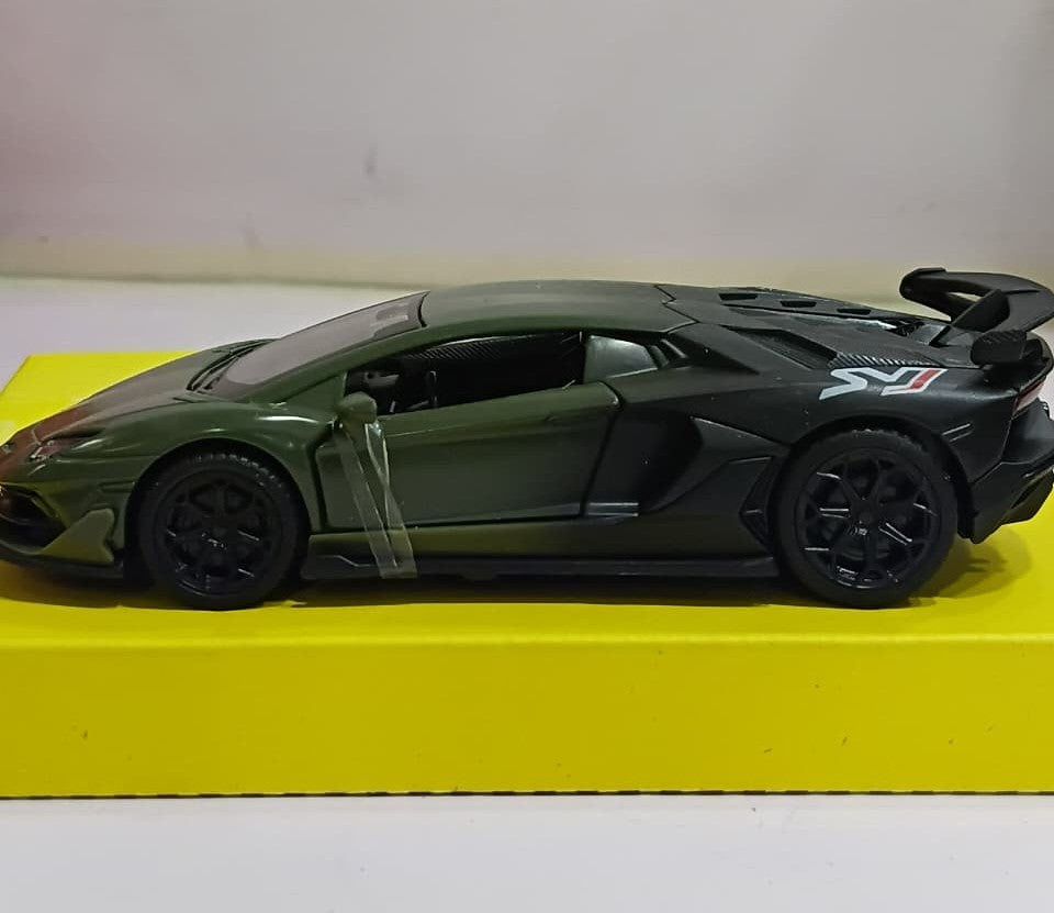 CCA 1:36 12005 LAMBORGHINI AVENTADOR SVJ GREEN BLACK DIECAST MODEL