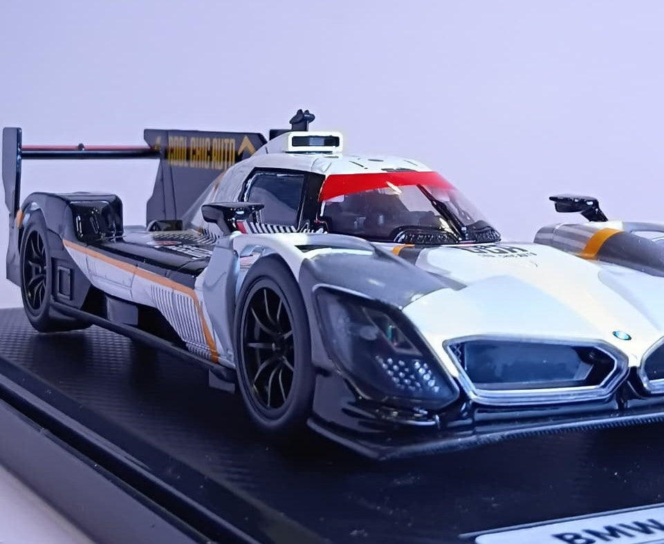 CCA BMW M HYBRID V8 1/24 SCALE 68285K WHITE & YELLOW