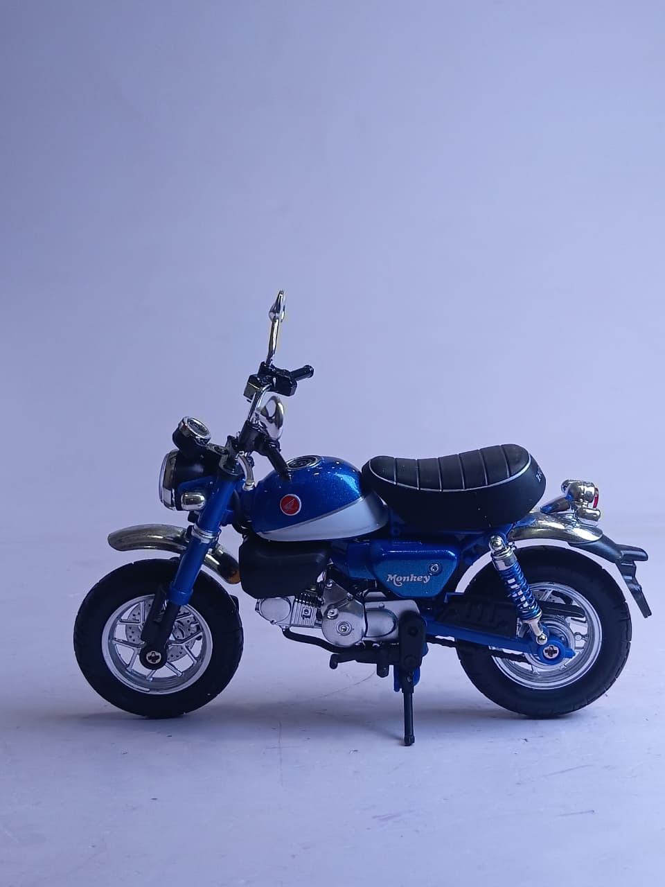 F3 HONDA MONKEY 125 M12-20A 1:12 DIE-CAST BIKE MODEL BLUE/BLACK