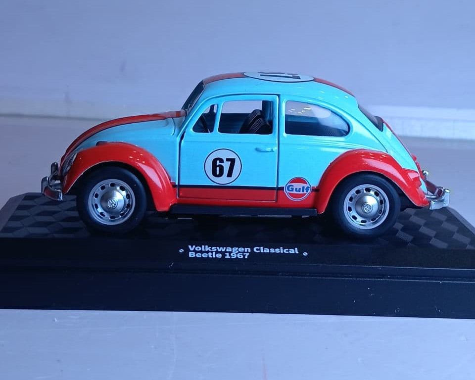 CCA GULF 1:36 VOLKSWAGEN CLASSICAL BEETLE 1967 DIECAST MODEL 67053F CAR SKY BLUE/ORANGE