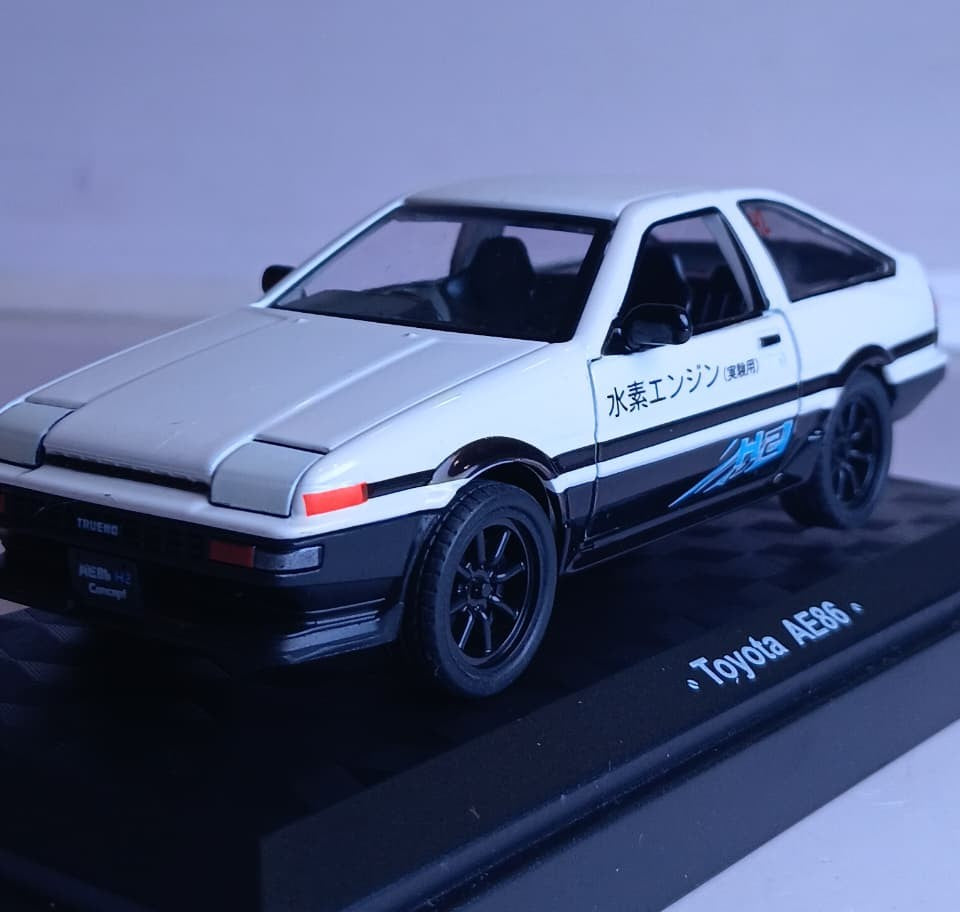 CCA 1:37 TOYOTA AE86 DIECAST MODEL 67137A CAR WHITE