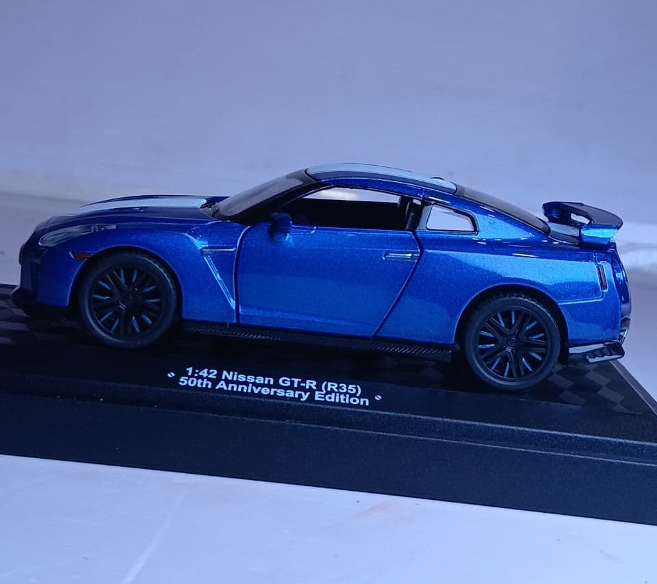 CCA 1:42 NISSAN GT-R (R35) 50Th ANNIVERSARY DIECAST MODEL 67037A CAR BLUE