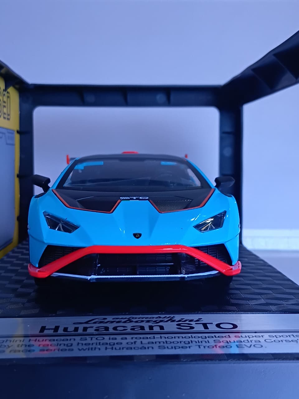 CCA LAMBORGHINI HURACAN STO SKY BLUE 1/24 SCALE 68284K